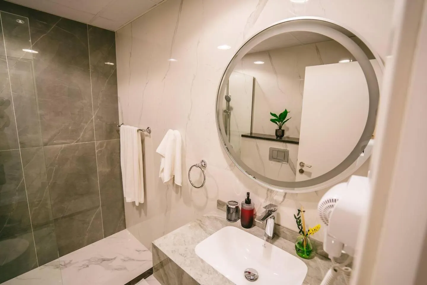 Apartamento High 67Th Floor, 1Br Top Location In Marina